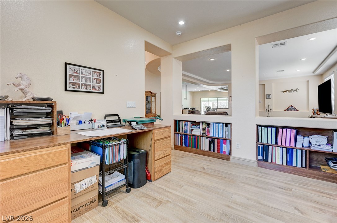 10093 Golden Bluff Avenue Property Photo 15