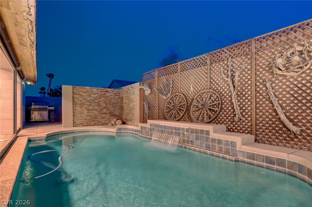 10093 Golden Bluff Avenue Property Photo 54