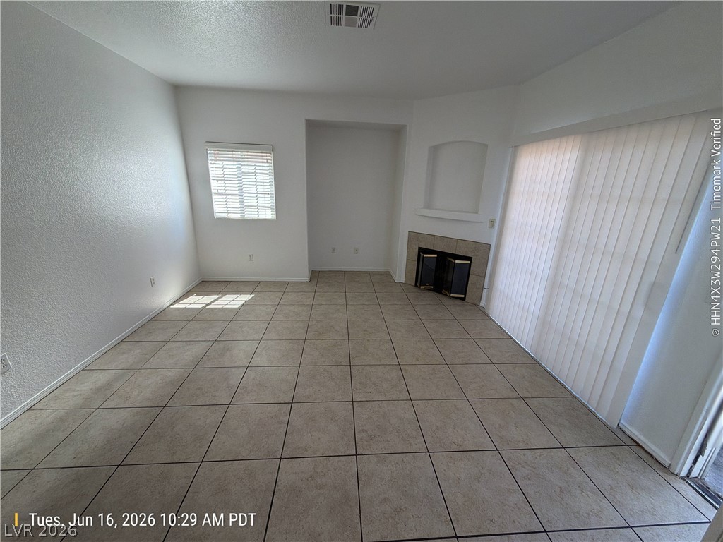 4730 East Craig Road 1124 Property Photo 3