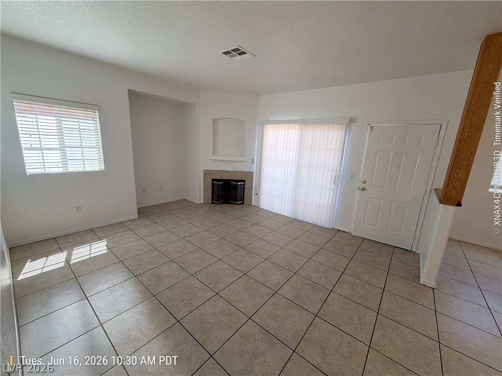 4730 East Craig Road 1124 Property Photo 4
