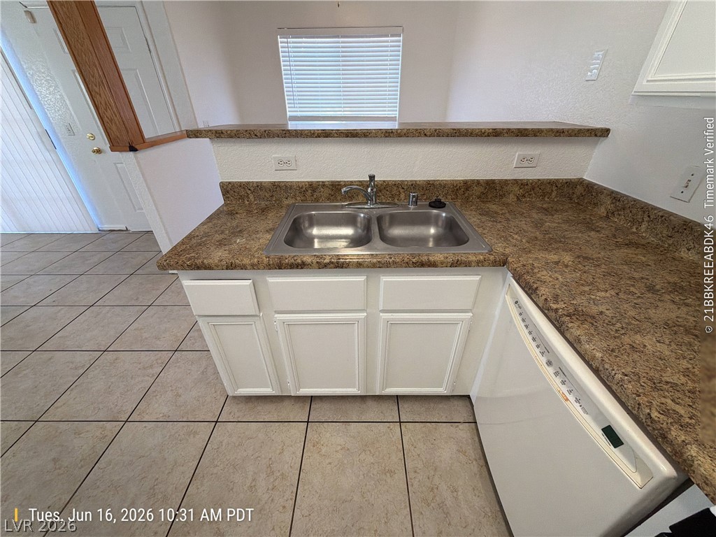 4730 East Craig Road 1124 Property Photo 9