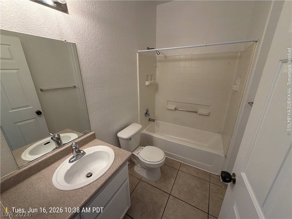4730 East Craig Road 1124 Property Photo 12