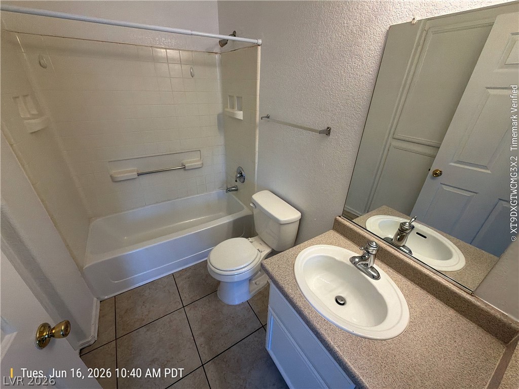 4730 East Craig Road 1124 Property Photo 16