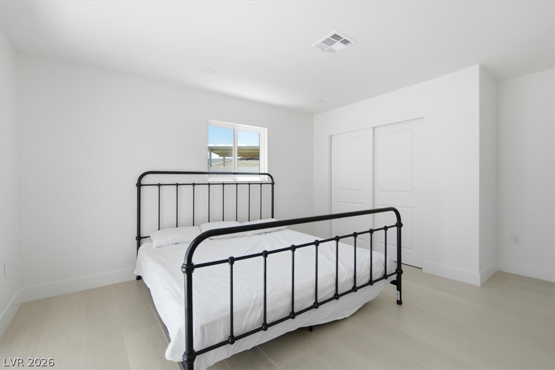 3660 West Robindale Road Property Photo 14
