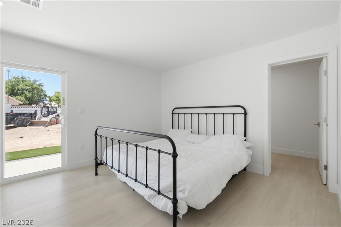 3660 West Robindale Road Property Photo 18