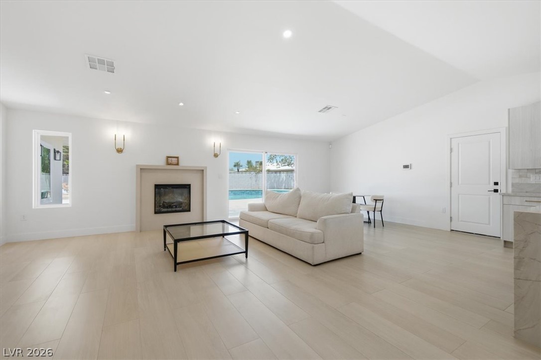 3660 West Robindale Road Property Photo 36