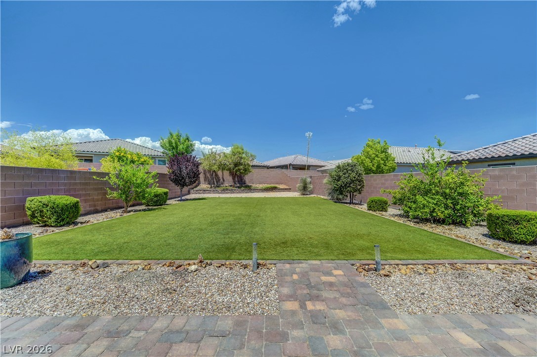 1516 Deep Valley Avenue Property Photo 2