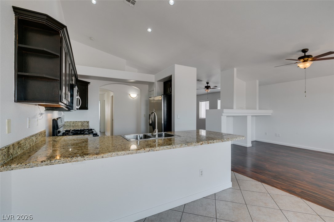 4411 Golden Palomino Lane Property Photo 11