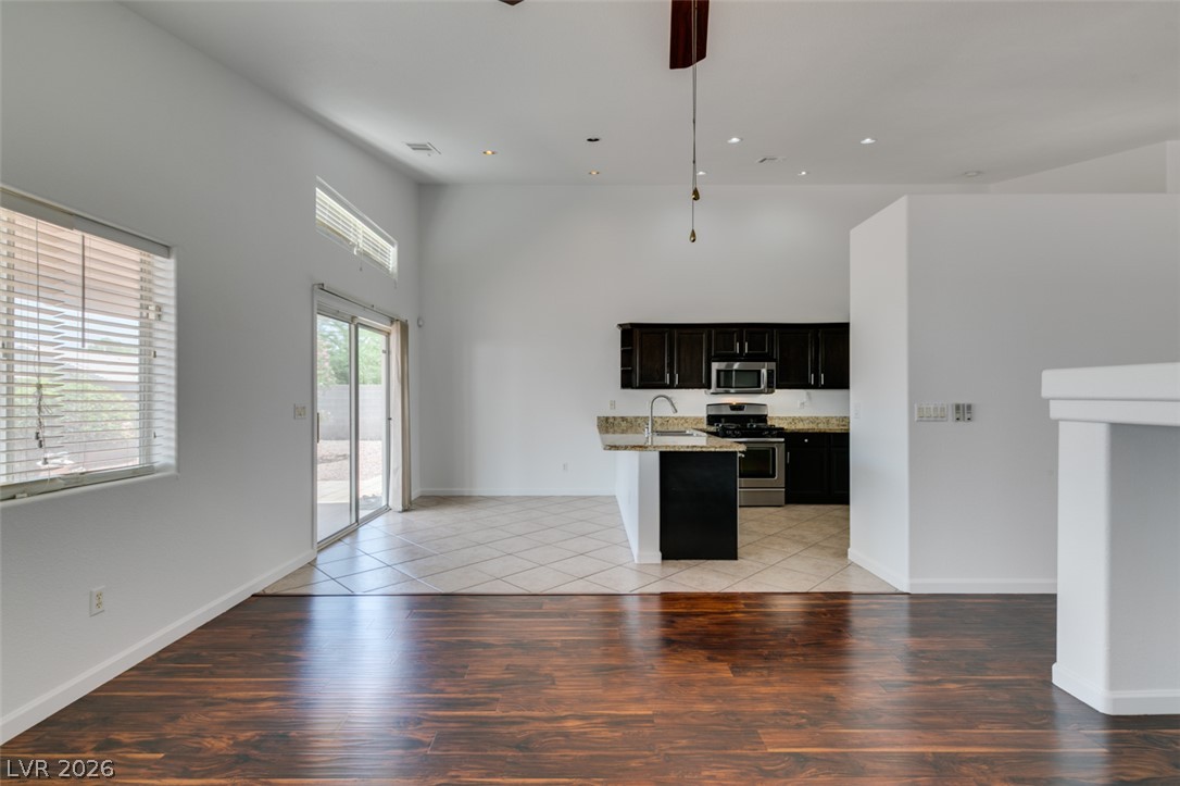 4411 Golden Palomino Lane Property Photo 15