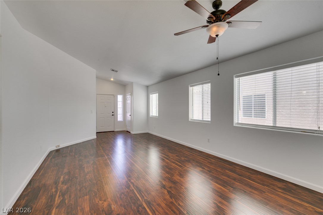 4411 Golden Palomino Lane Property Photo 28