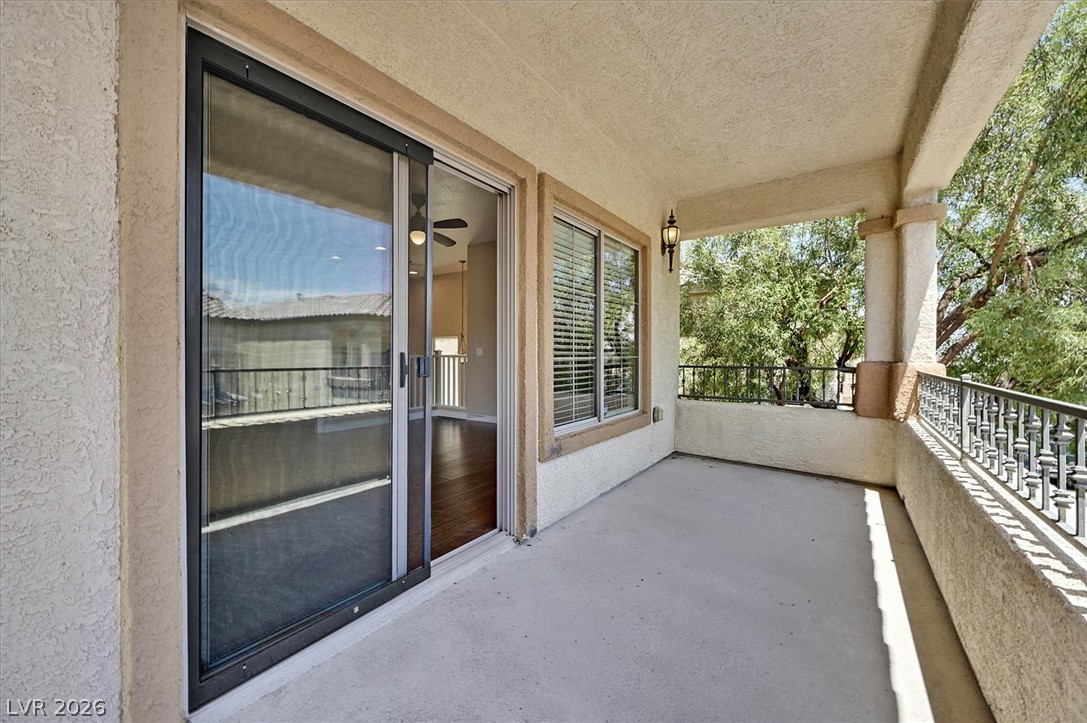9754 Sandybuck Court Property Photo 10