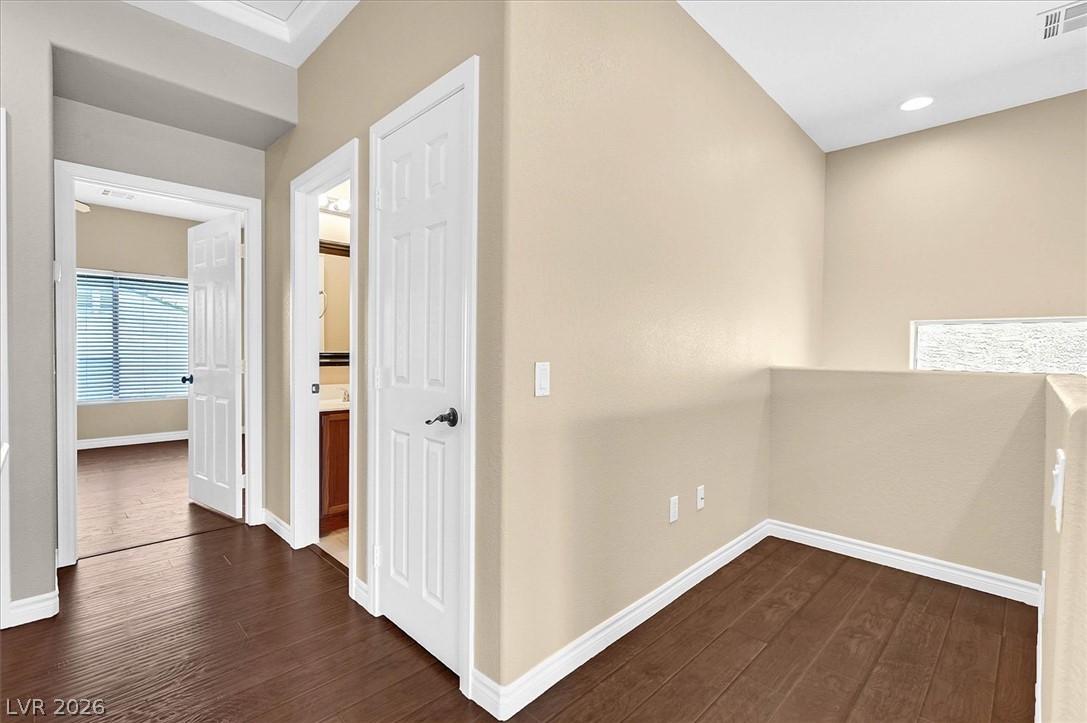 9754 Sandybuck Court Property Photo 21