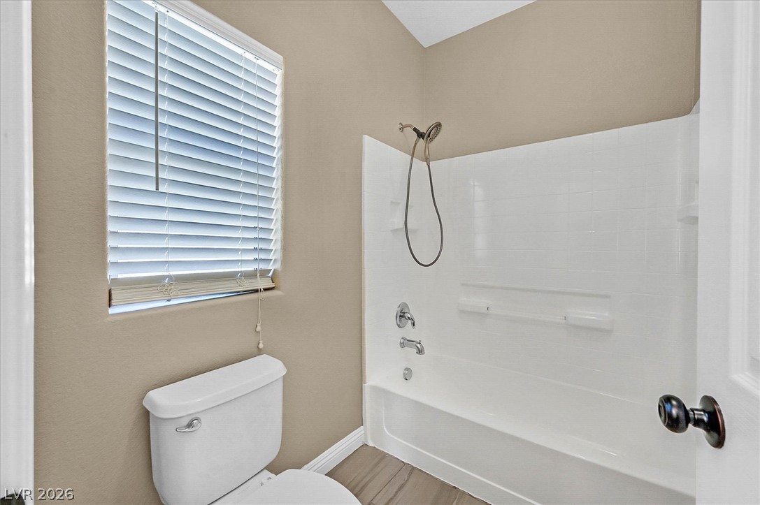 9754 Sandybuck Court Property Photo 27