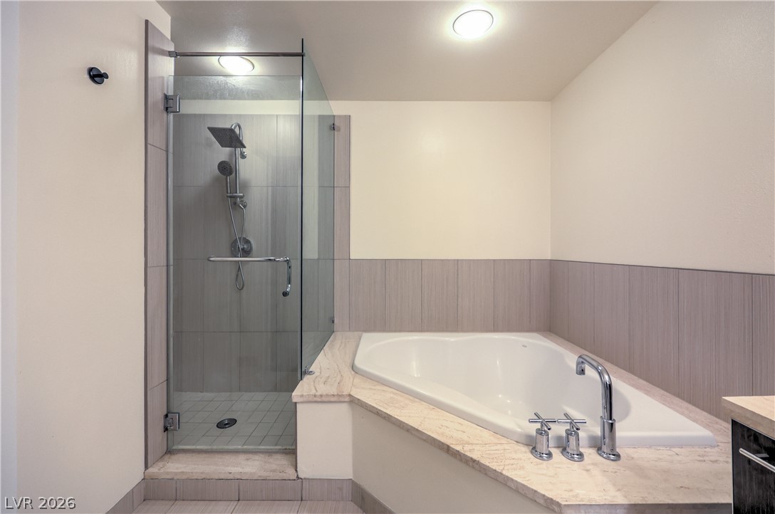 8925 West Flamingo Road 312 Property Photo 14