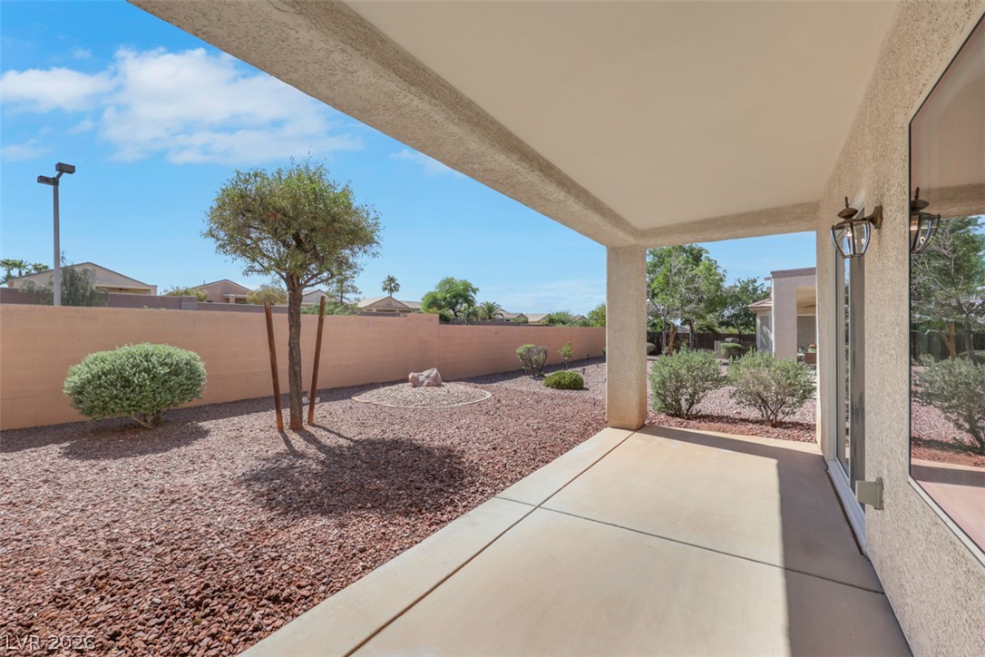 2943 Maffie Street Property Photo 32