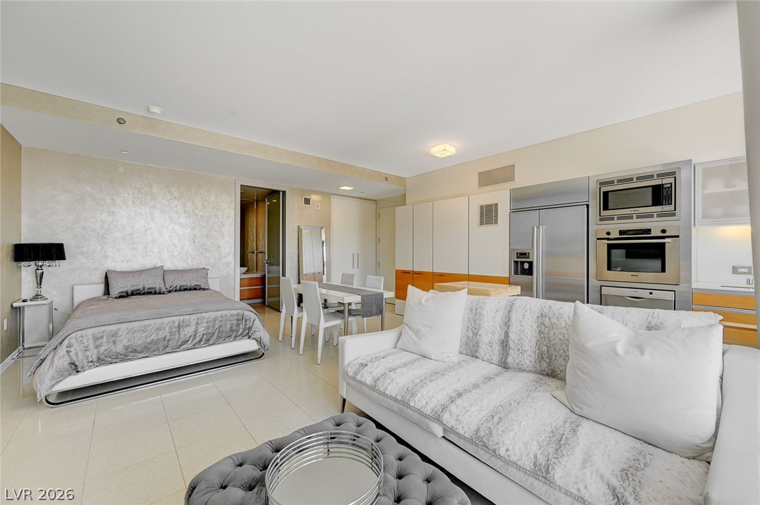 3726 Las Vegas Boulevard 2007 Property Photo 1