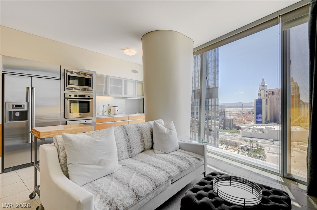 3726 Las Vegas Boulevard 2007 Property Photo 4