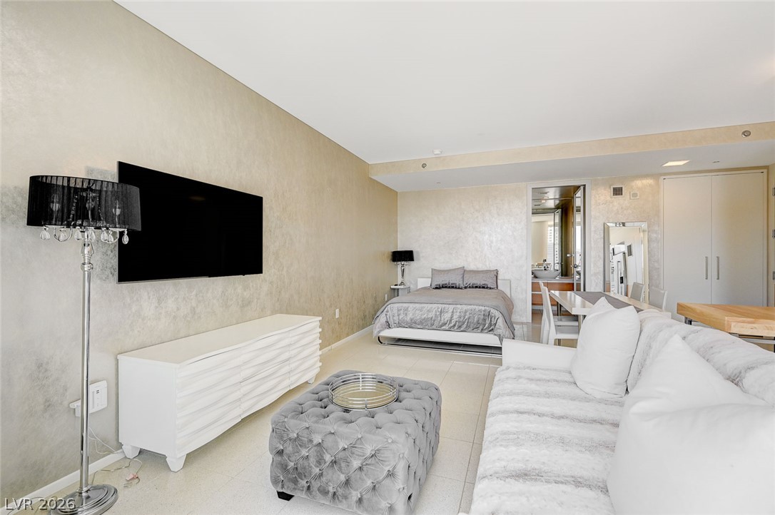 3726 Las Vegas Boulevard 2007 Property Photo 5