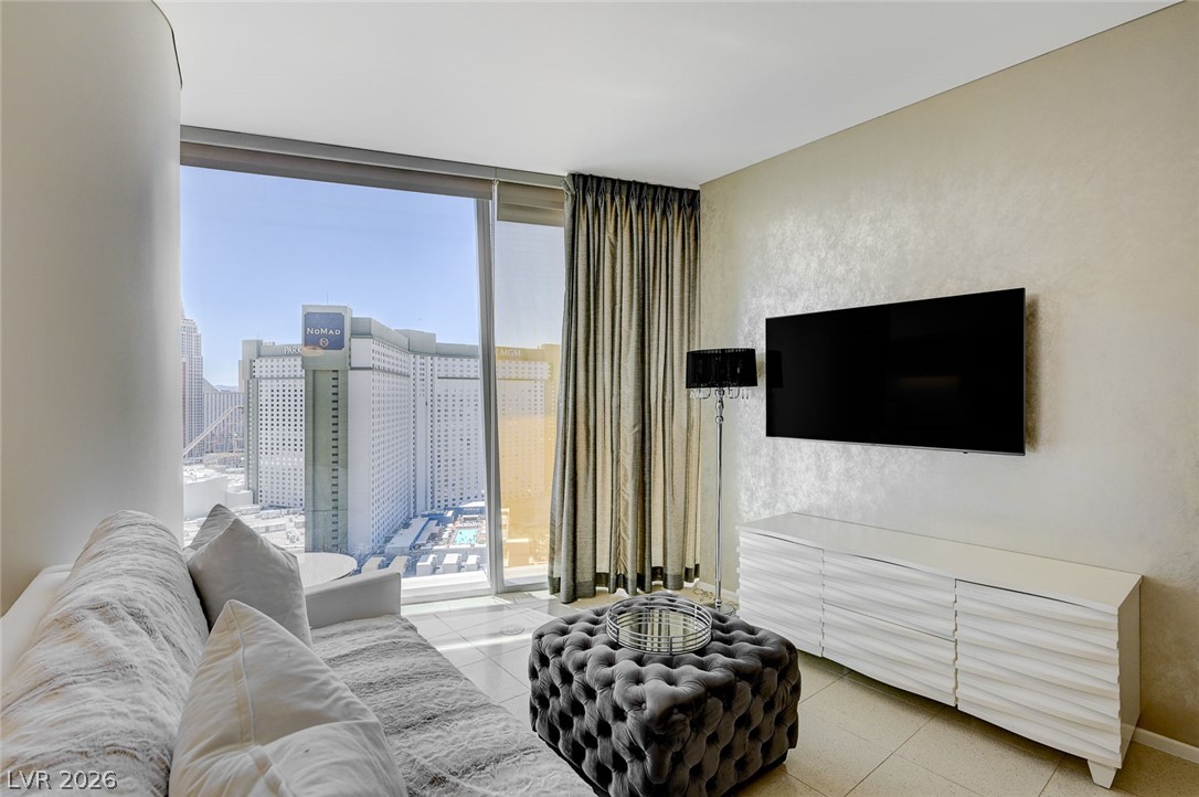 3726 Las Vegas Boulevard 2007 Property Photo 6