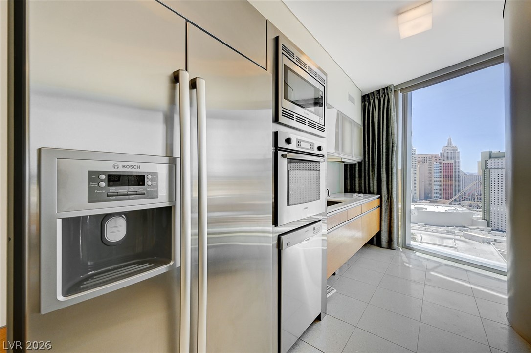 3726 Las Vegas Boulevard 2007 Property Photo 14