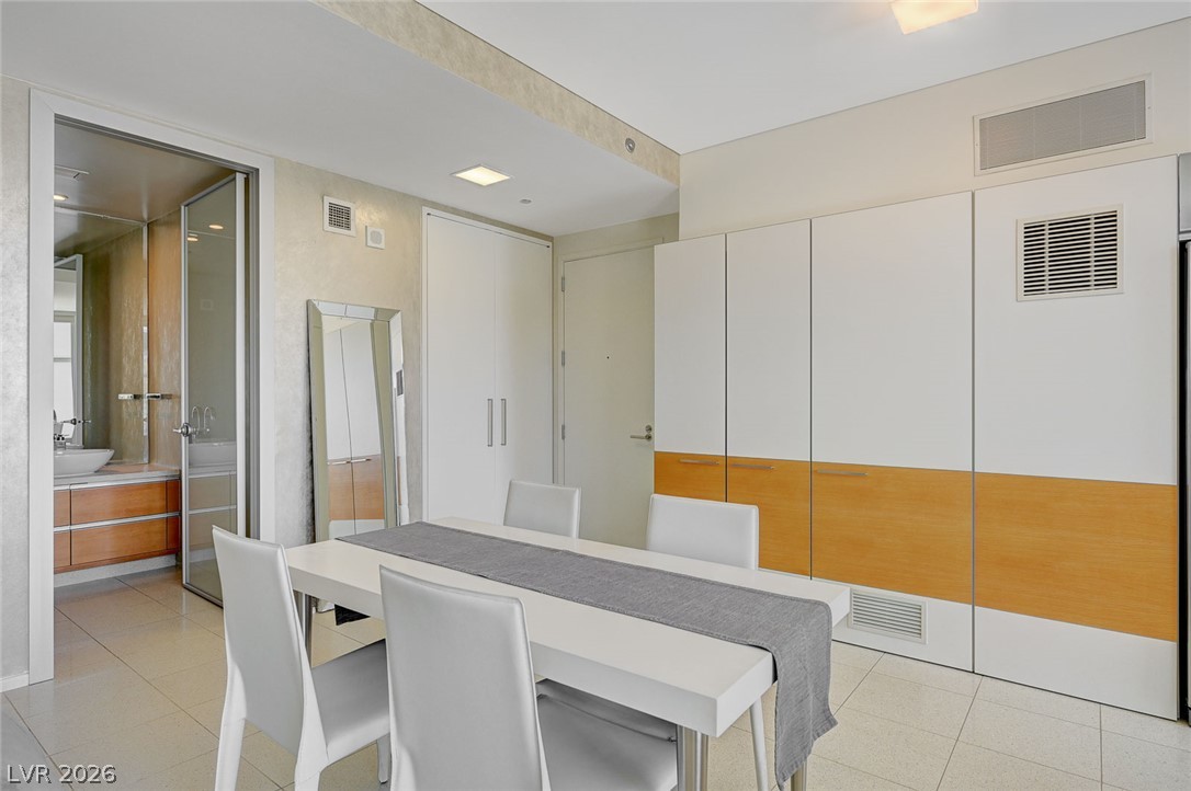3726 Las Vegas Boulevard 2007 Property Photo 17