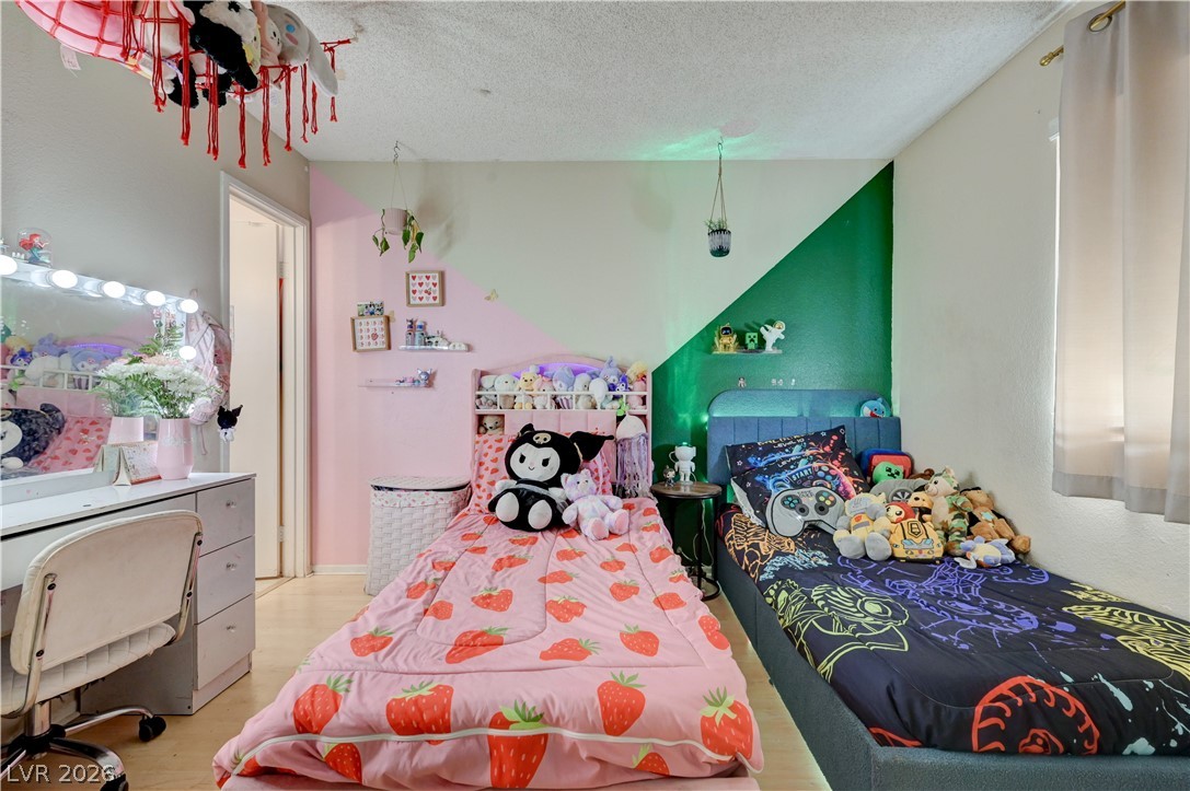 2124 Kenneth Road Property Photo 36