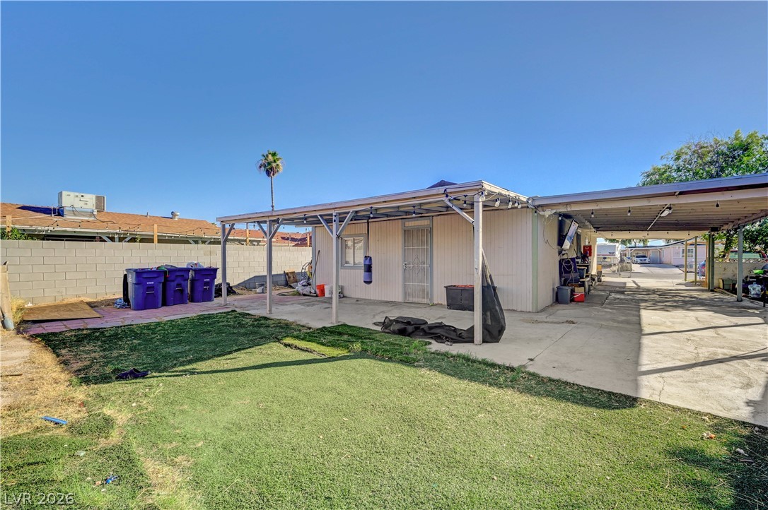 2124 Kenneth Road Property Photo 41