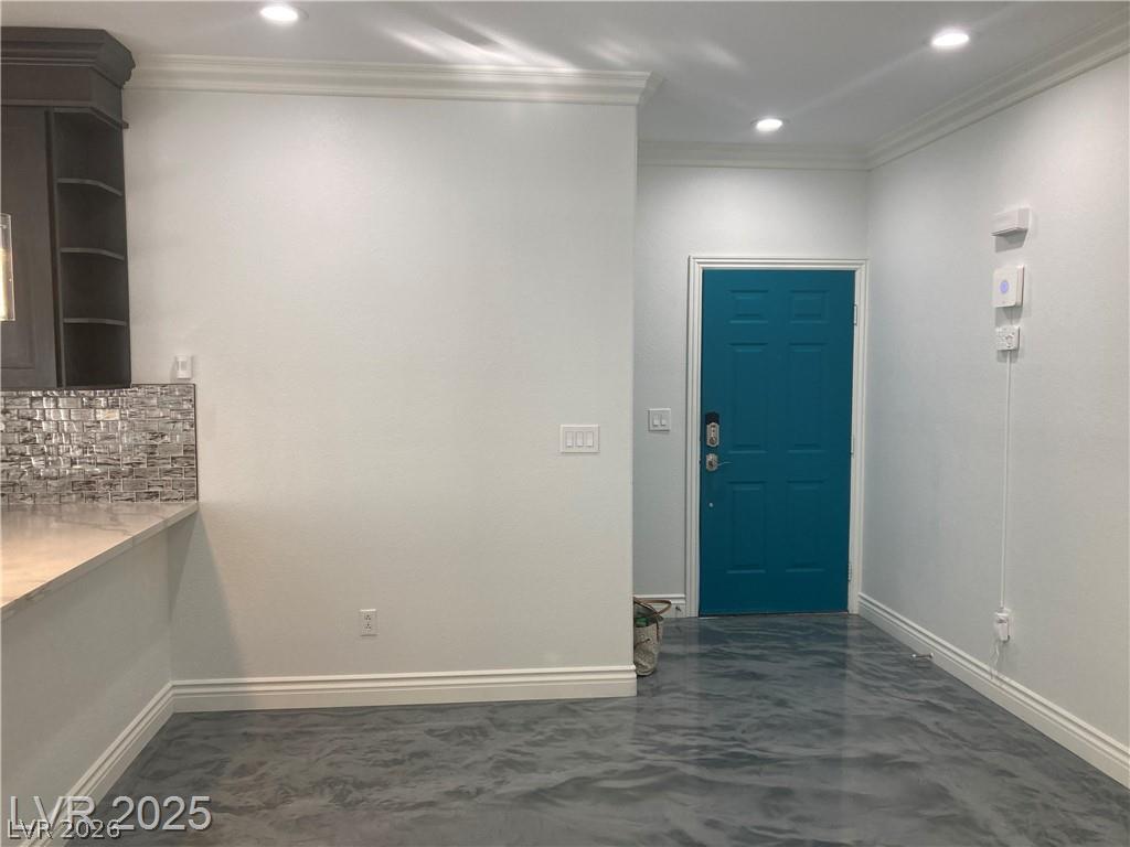 9050 West Warm Springs Road 1027 Property Photo 8