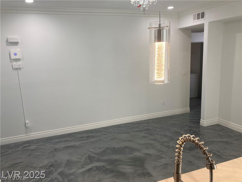 9050 West Warm Springs Road 1027 Property Photo 12