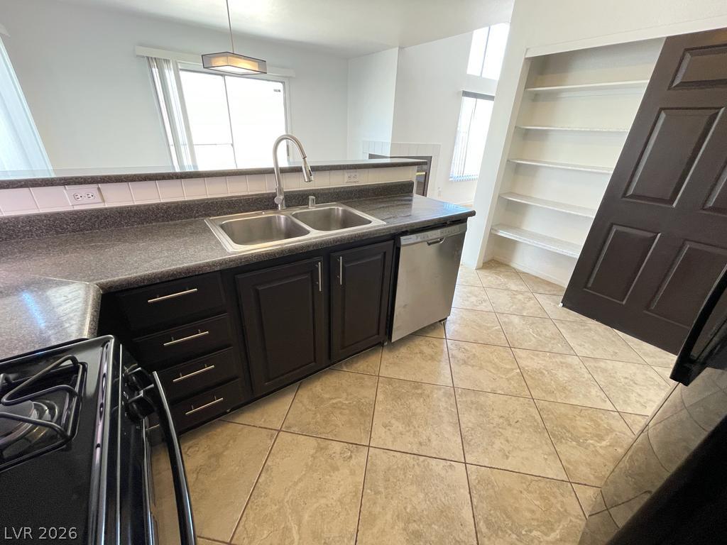5730 Coleridge Way Property Photo 10