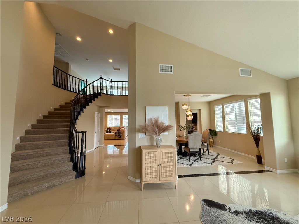 7276 White Bloom Avenue Property Photo 2
