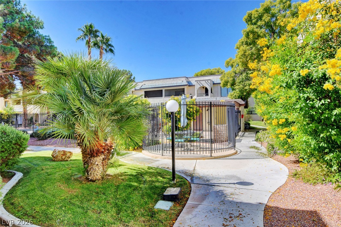 1412 Santa Margarita Street H Property Photo 10