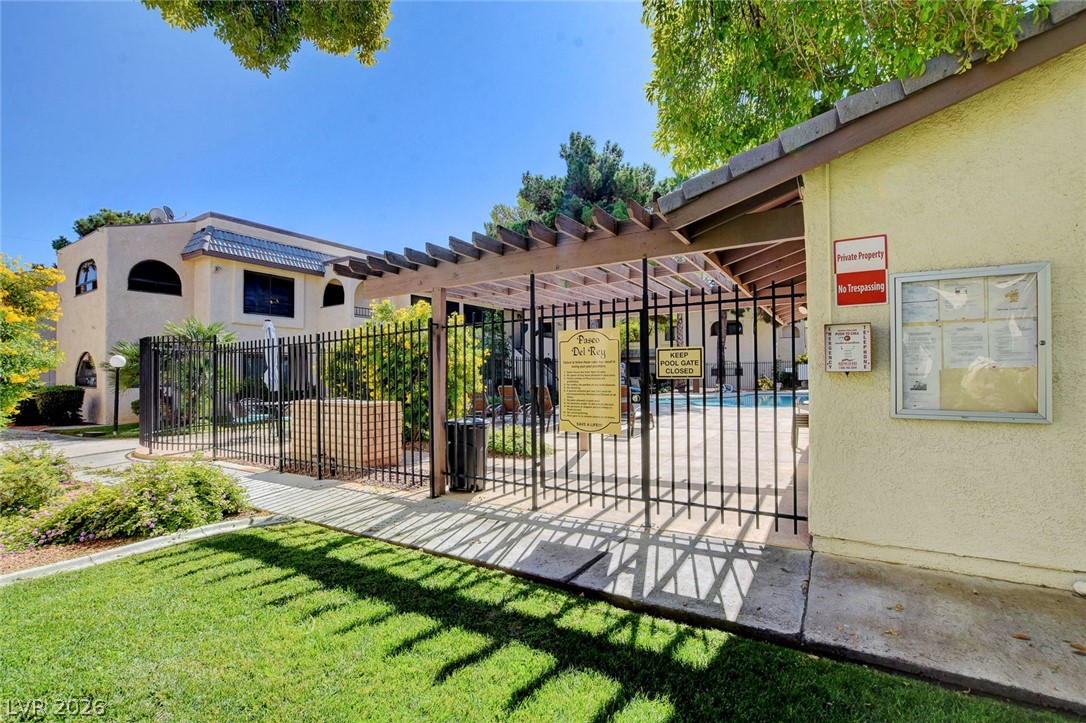 1412 Santa Margarita Street H Property Photo 11