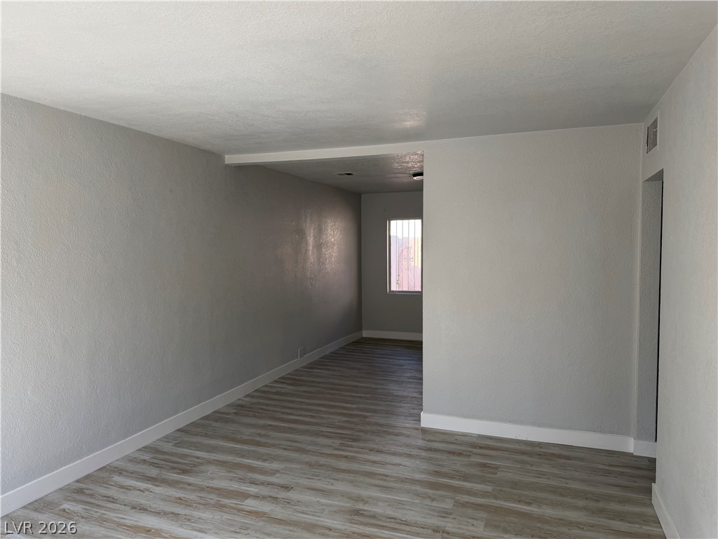 2111 Stewart Avenue B Property Photo 5