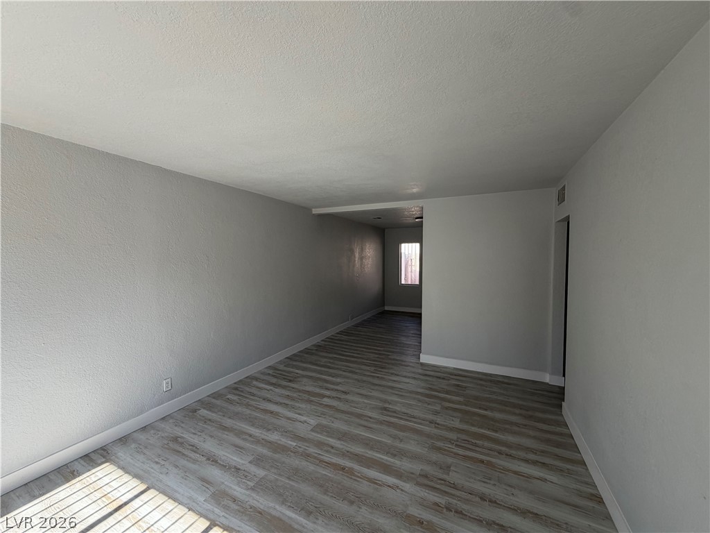 2111 Stewart Avenue B Property Photo 6