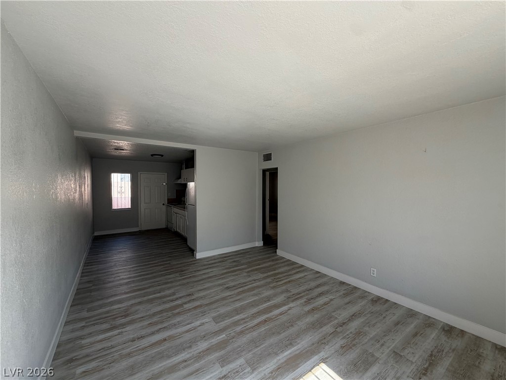 2111 Stewart Avenue B Property Photo 7