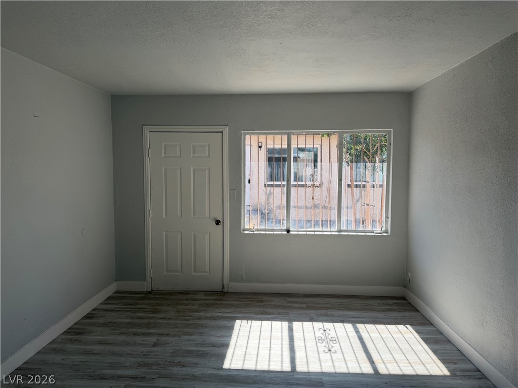 2111 Stewart Avenue B Property Photo 9