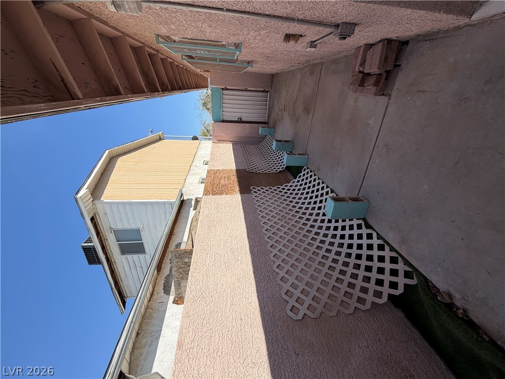 2111 Stewart Avenue B Property Photo 16