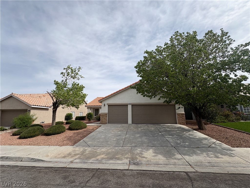 688 PANSY Place Property Photo 1