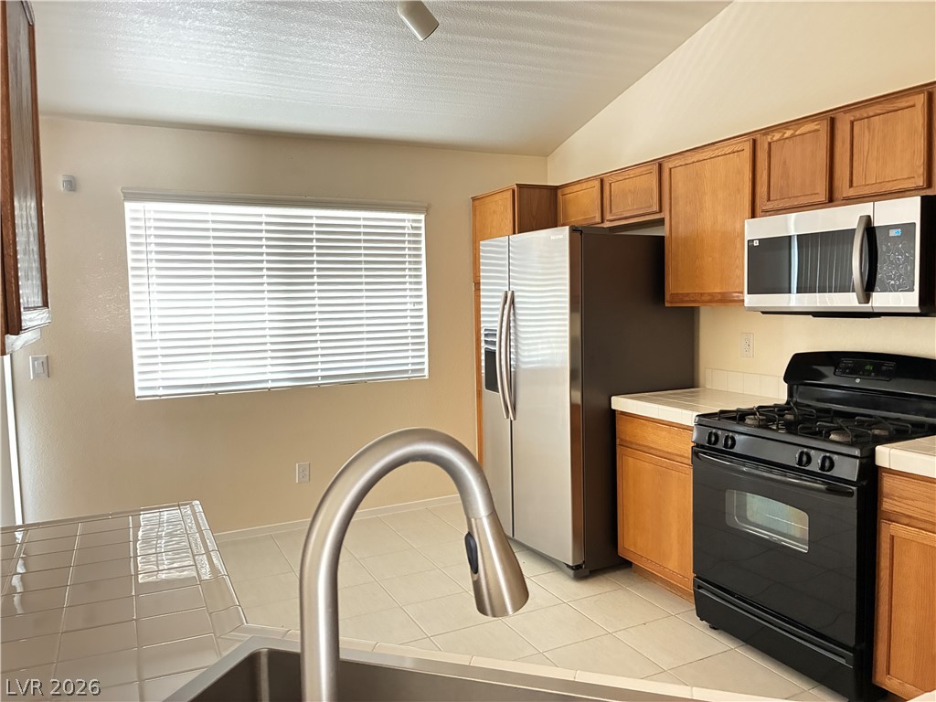 688 Pansy Place Property Photo 4