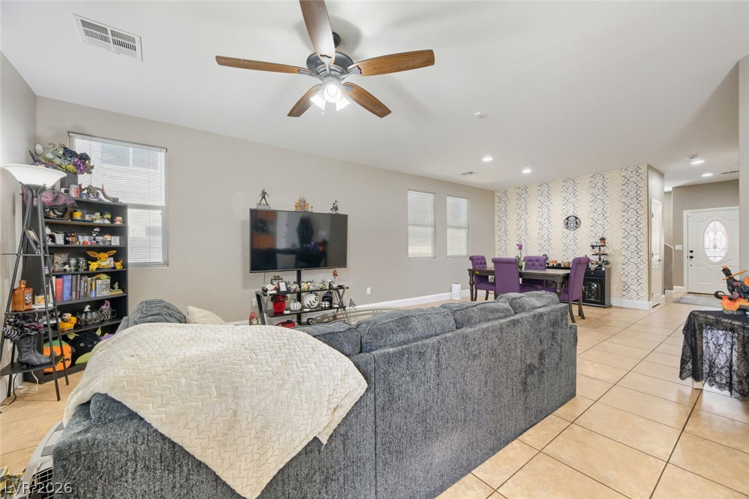 6841 Compass Cove Avenue Property Photo 17
