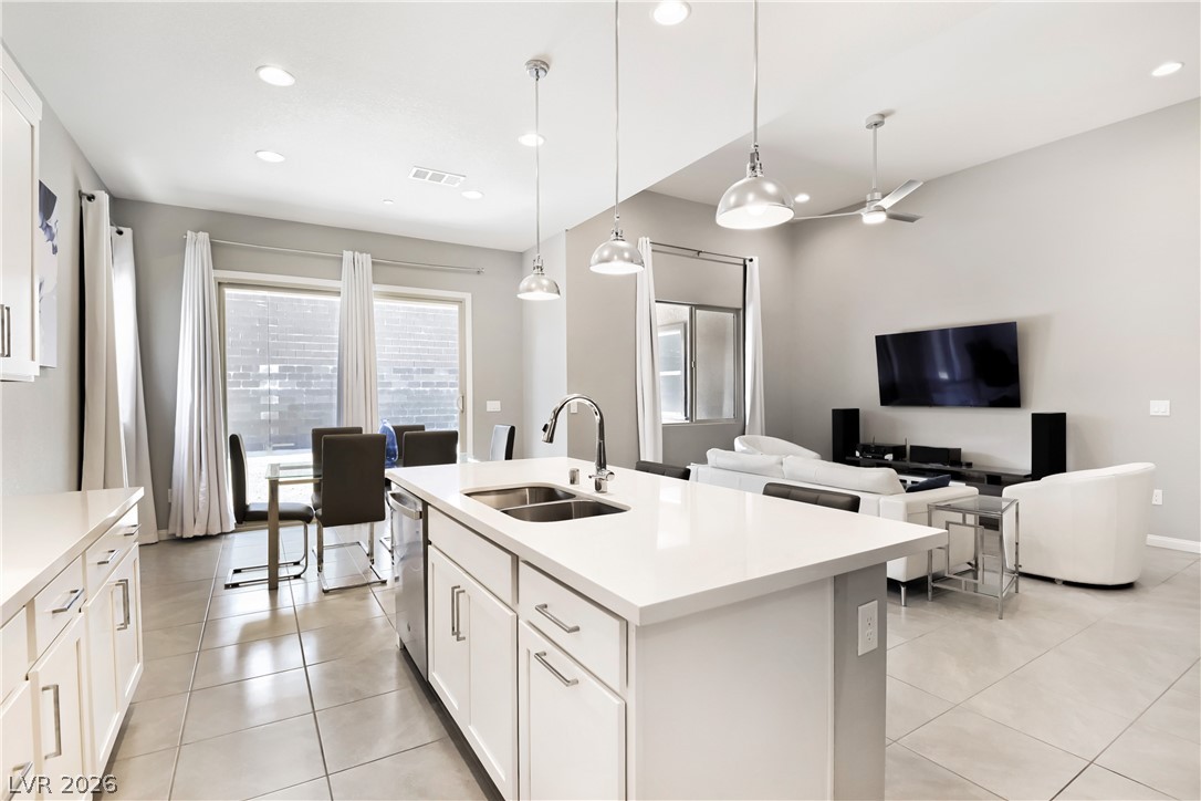 10231 Tidal Force Street Property Photo 23