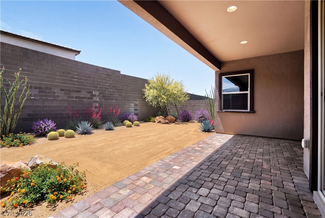 10231 Tidal Force Street Property Photo 33