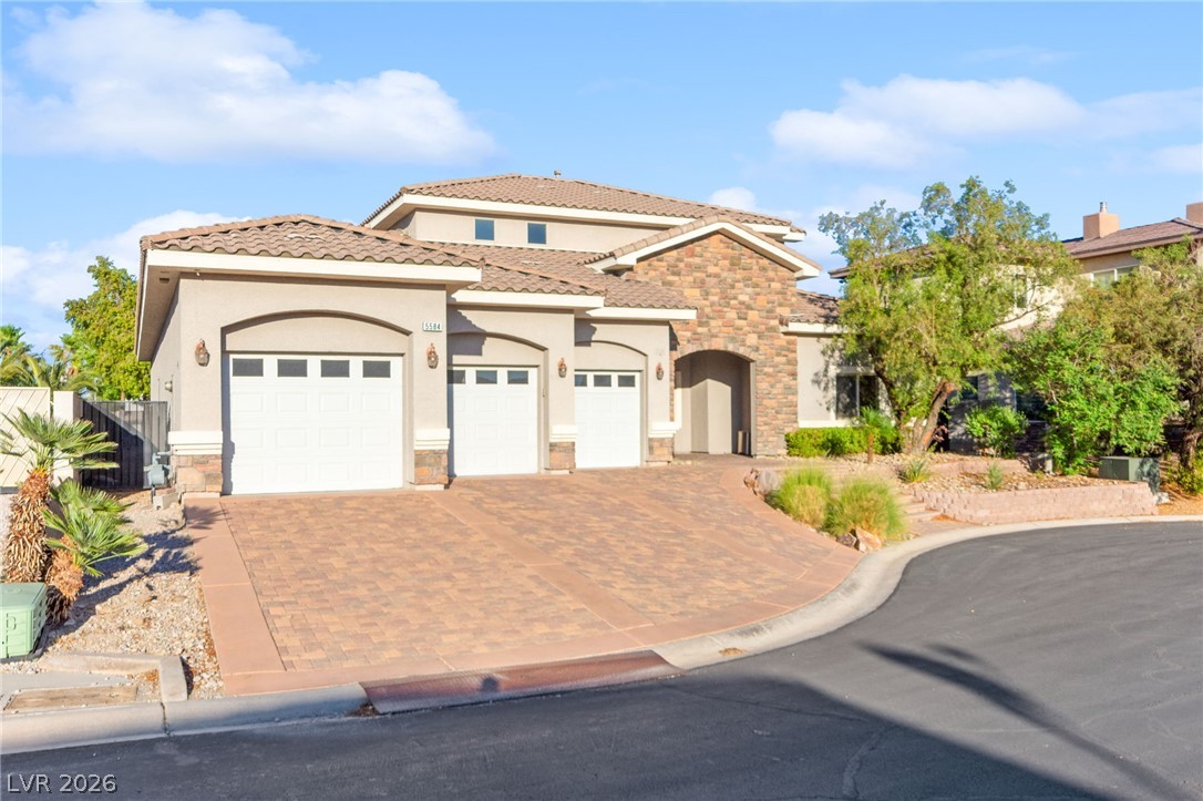 5584 Hawley Court Property Photo 8