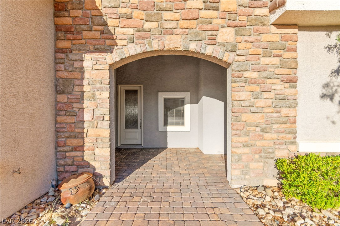 5584 Hawley Court Property Photo 9
