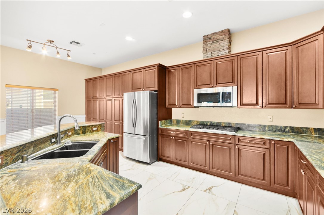 5584 Hawley Court Property Photo 16