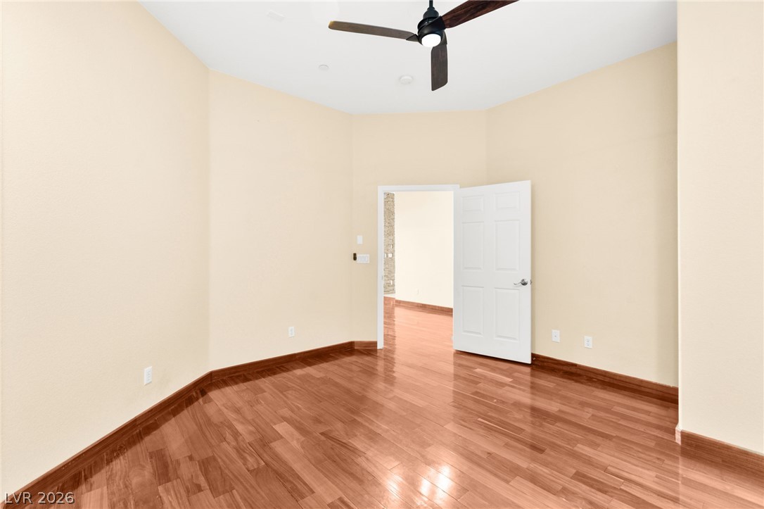 5584 Hawley Court Property Photo 30