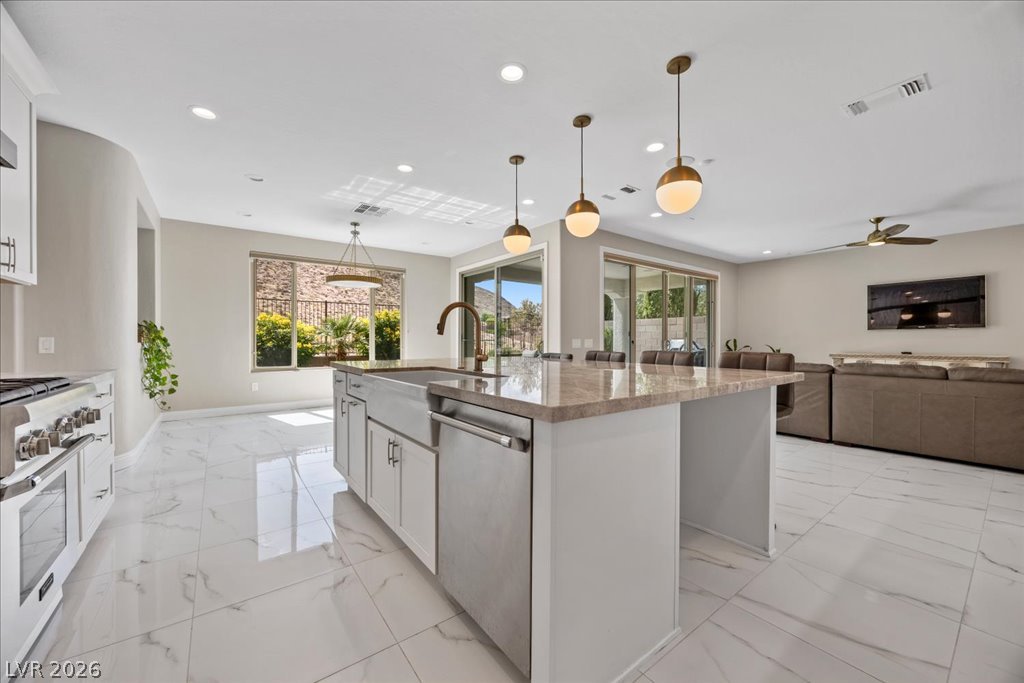 12723 Coastline Shadow Street Property Photo 21