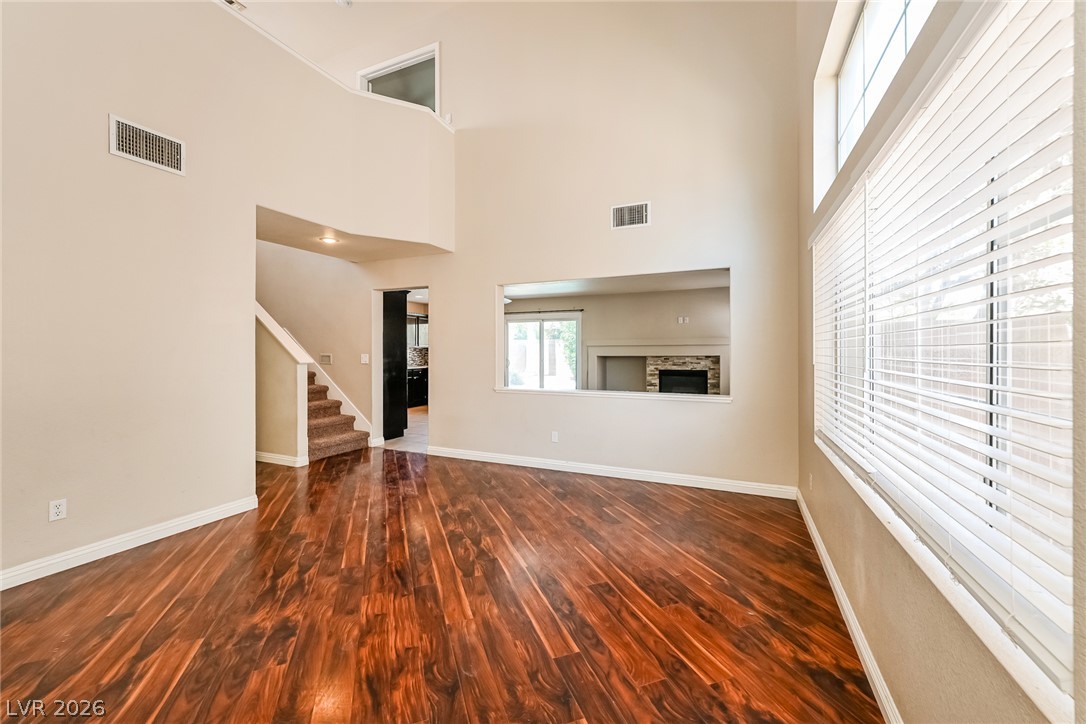 6957 Wineberry Drive Property Photo 5