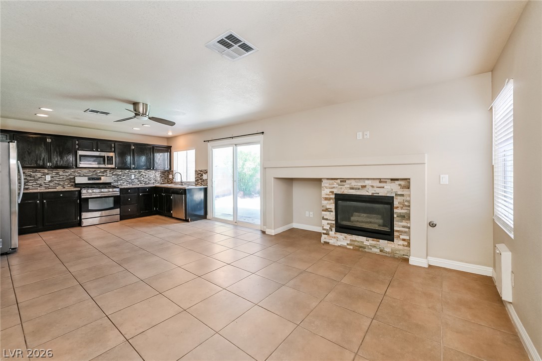 6957 Wineberry Drive Property Photo 12
